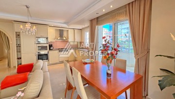 Просторная квартира 2+1 в ухоженном комплексе у моря в районе Махмутлар - Ракурс 5