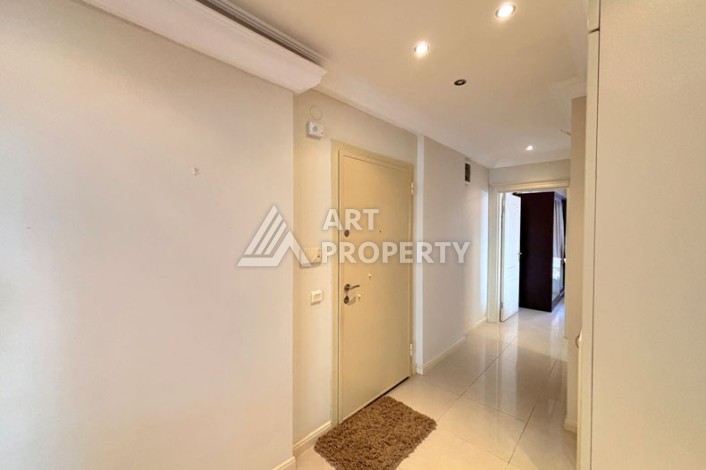 Просторная квартира 2+1 в ухоженном комплексе у моря в районе Махмутлар - Ракурс 8