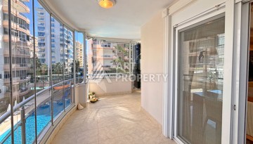 Просторная квартира 2+1 в ухоженном комплексе у моря в районе Махмутлар - Ракурс 10