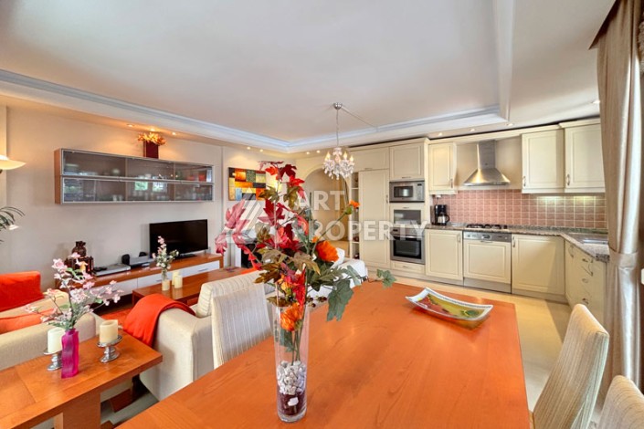 Просторная квартира 2+1 в ухоженном комплексе у моря в районе Махмутлар - Ракурс 11