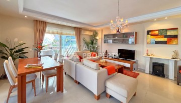 Просторная квартира 2+1 в ухоженном комплексе у моря в районе Махмутлар - Ракурс 15