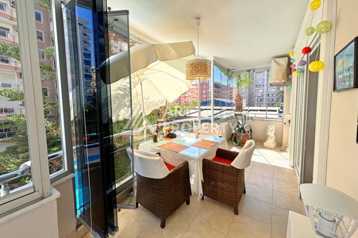 Просторная квартира 2+1 в ухоженном комплексе у моря в районе Махмутлар - Ракурс 16