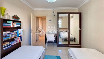 Просторная квартира 2+1 в ухоженном комплексе у моря в районе Махмутлар - Ракурс 22