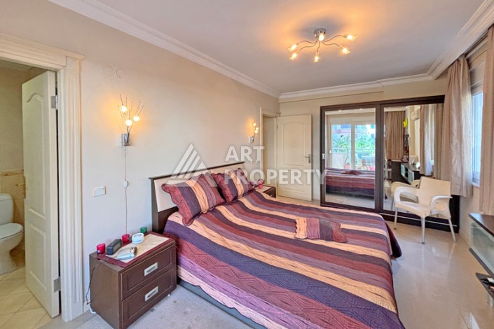 Просторная квартира 2+1 в ухоженном комплексе у моря в районе Махмутлар - Ракурс 24