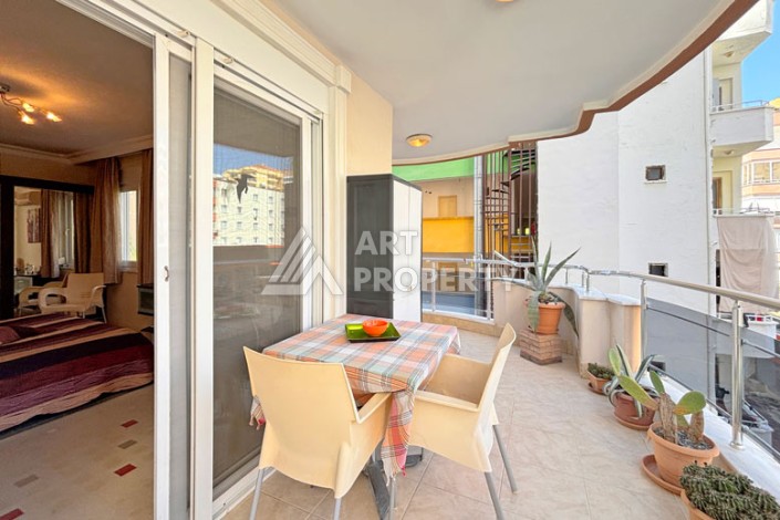 Просторная квартира 2+1 в ухоженном комплексе у моря в районе Махмутлар - Ракурс 30