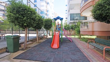 Просторная квартира 2+1 в ухоженном комплексе у моря в районе Махмутлар - Ракурс 43