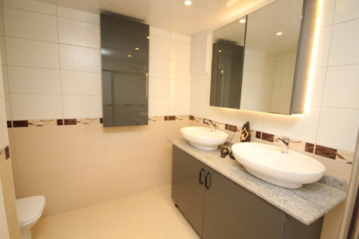 Крупнометражная квартира 2+1 в Тосмуре в 250 м от моря, 130 м2 - Ракурс 28