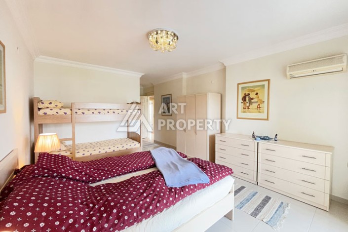 Большая квартира 2+1 в престижной резиденции, 150 кв.м. Махмутлар, Алания - Ракурс 33