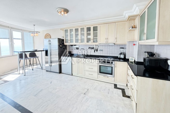 Пентхаус 3+1 на первой линии в Махмутларе, 250 кв.м. - Ракурс 9