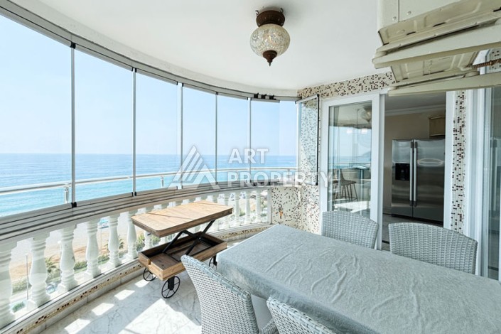 Пентхаус 3+1 на первой линии в Махмутларе, 250 кв.м. - Ракурс 20