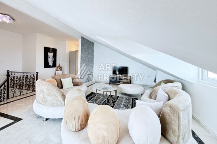 Пентхаус 3+1 на первой линии в Махмутларе, 250 кв.м. - Ракурс 47