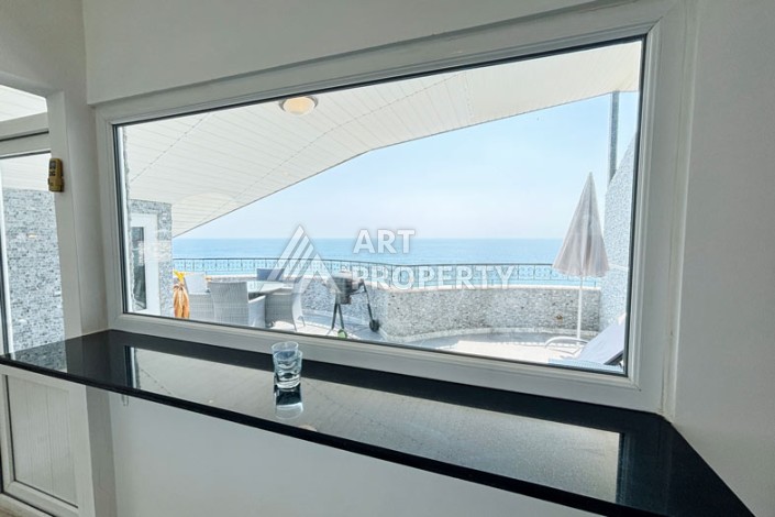 Пентхаус 3+1 на первой линии в Махмутларе, 250 кв.м. - Ракурс 49