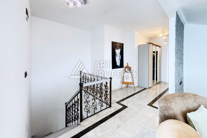 Пентхаус 3+1 на первой линии в Махмутларе, 250 кв.м. - Ракурс 55