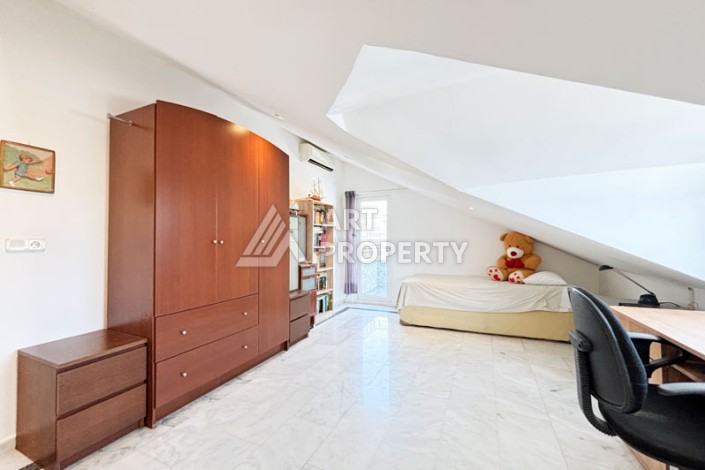 Пентхаус 3+1 на первой линии в Махмутларе, 250 кв.м. - Ракурс 67