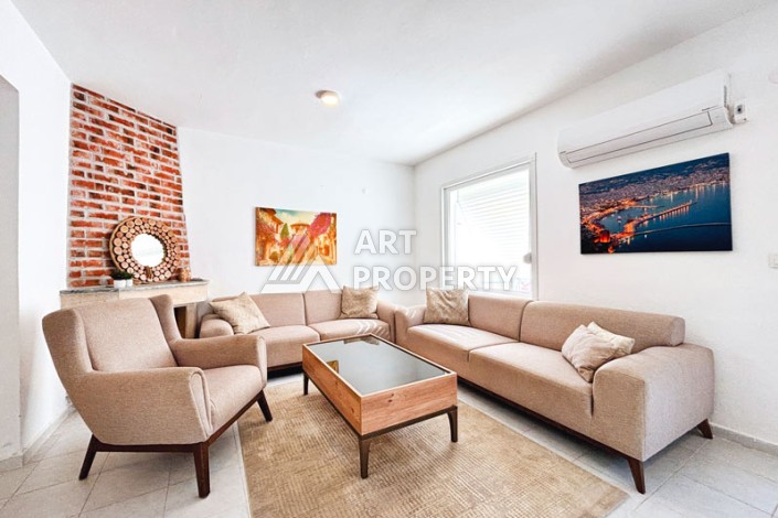 Просторная вилла 4+1 в Демирташе, в 500 метрах от моря - Ракурс 2