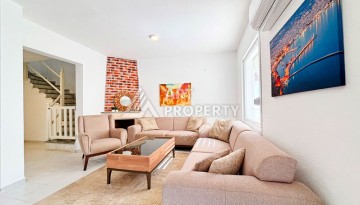 Просторная вилла 4+1 в Демирташе, в 500 метрах от моря - Ракурс 4