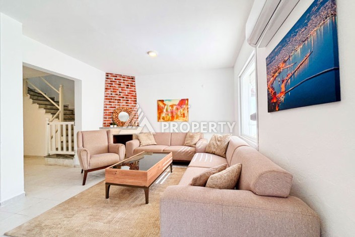 Просторная вилла 4+1 в Демирташе, в 500 метрах от моря - Ракурс 3