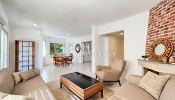 Просторная вилла 4+1 в Демирташе, в 500 метрах от моря - Ракурс 6