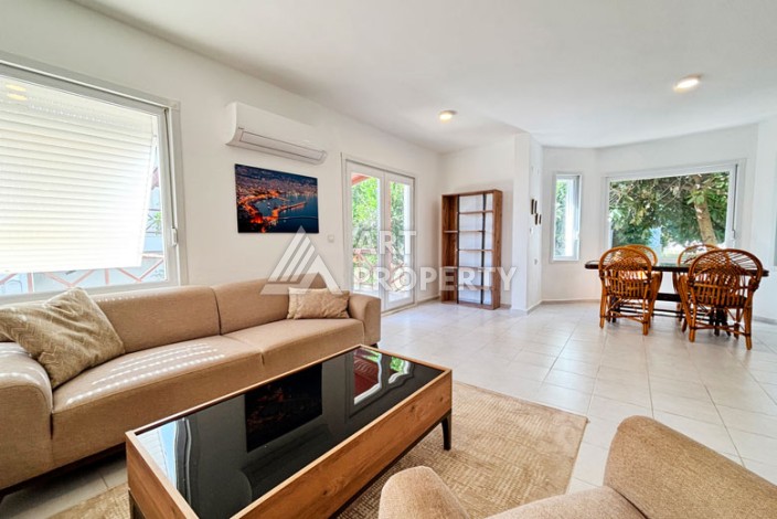 Просторная вилла 4+1 в Демирташе, в 500 метрах от моря - Ракурс 6