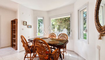 Просторная вилла 4+1 в Демирташе, в 500 метрах от моря - Ракурс 8