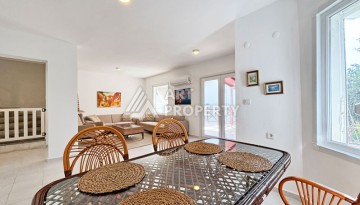 Просторная вилла 4+1 в Демирташе, в 500 метрах от моря - Ракурс 9