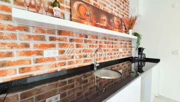 Просторная вилла 4+1 в Демирташе, в 500 метрах от моря - Ракурс 14