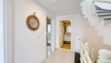 Просторная вилла 4+1 в Демирташе, в 500 метрах от моря - Ракурс 20