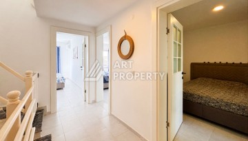 Просторная вилла 4+1 в Демирташе, в 500 метрах от моря - Ракурс 21