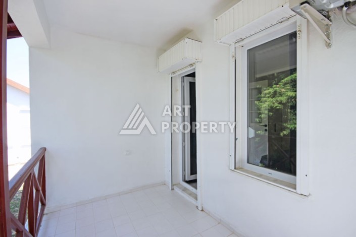 Просторная вилла 4+1 в Демирташе, в 500 метрах от моря - Ракурс 25