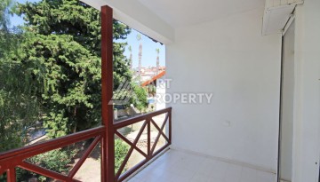 Просторная вилла 4+1 в Демирташе, в 500 метрах от моря - Ракурс 27