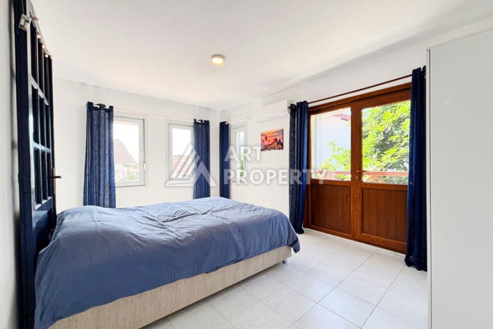 Просторная вилла 4+1 в Демирташе, в 500 метрах от моря - Ракурс 30