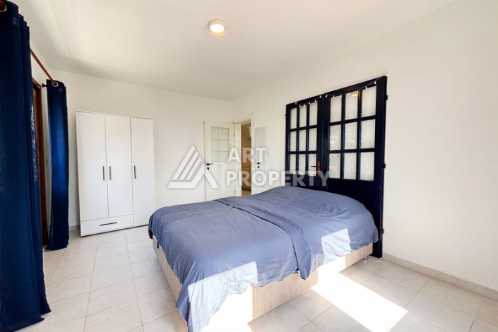 Просторная вилла 4+1 в Демирташе, в 500 метрах от моря - Ракурс 32