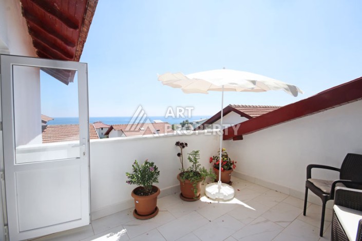 Просторная вилла 4+1 в Демирташе, в 500 метрах от моря - Ракурс 40