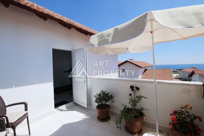 Просторная вилла 4+1 в Демирташе, в 500 метрах от моря - Ракурс 44