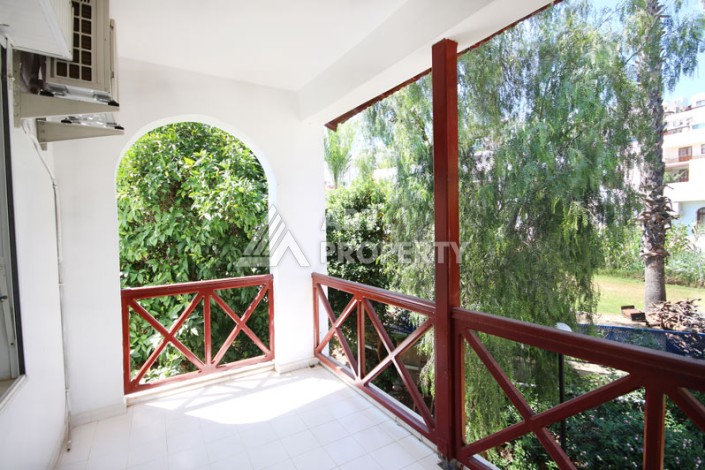 Просторная вилла 4+1 в Демирташе, в 500 метрах от моря - Ракурс 46