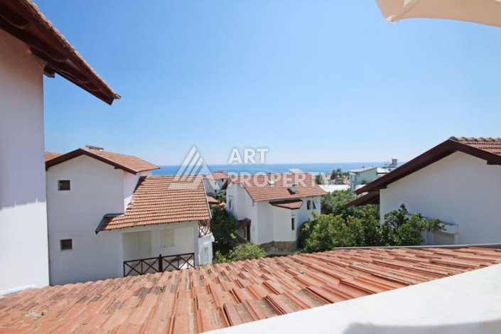 Просторная вилла 4+1 в Демирташе, в 500 метрах от моря - Ракурс 53