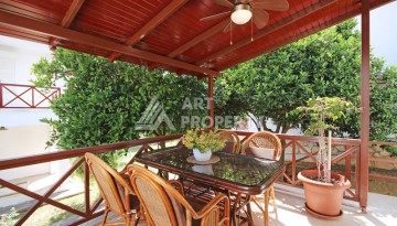 Просторная вилла 4+1 в Демирташе, в 500 метрах от моря - Ракурс 62