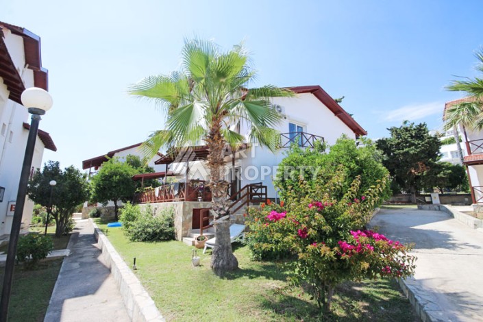 Просторная вилла 4+1 в Демирташе, в 500 метрах от моря - Ракурс 64