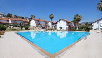 Просторная вилла 4+1 в Демирташе, в 500 метрах от моря - Ракурс 70