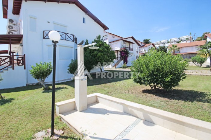 Просторная вилла 4+1 в Демирташе, в 500 метрах от моря - Ракурс 71