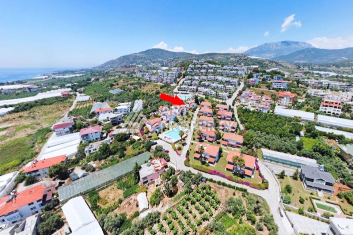 Просторная вилла 4+1 в Демирташе, в 500 метрах от моря - Ракурс 75