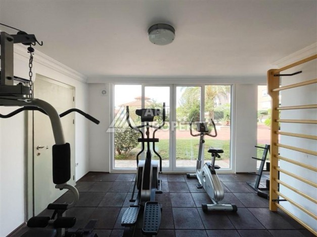 Просторная квартира 2+1 в районе Оба, подходящая для получения ВНЖ в Турции - Ракурс 4