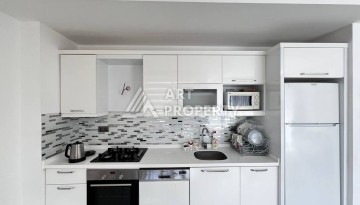 Светлая квартира 2+1 с гарантированным ВНЖ в районе Тосмур, 300 м до моря - Ракурс 53