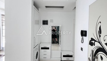 Светлая квартира 2+1 с гарантированным ВНЖ в районе Тосмур, 300 м до моря - Ракурс 64