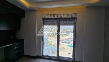 Просторная квартира 3+1 в новом доме в Газипаше рядом с морем и аэропортом - Ракурс 7