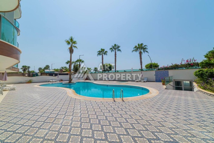 Роскошная квартира 3+1 с панорамным видом на море на первой линии в районе Оба - Ракурс 7