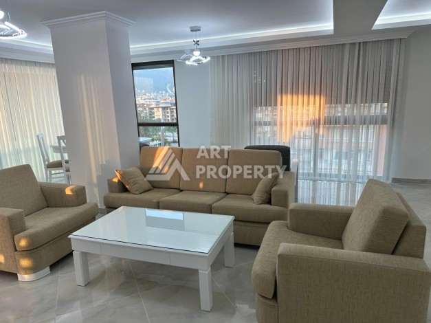 Роскошная квартира 3+1 с панорамным видом на море на первой линии в районе Оба - Ракурс 16