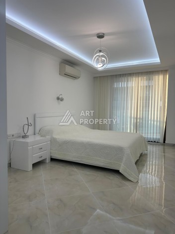 Роскошная квартира 3+1 с панорамным видом на море на первой линии в районе Оба - Ракурс 28