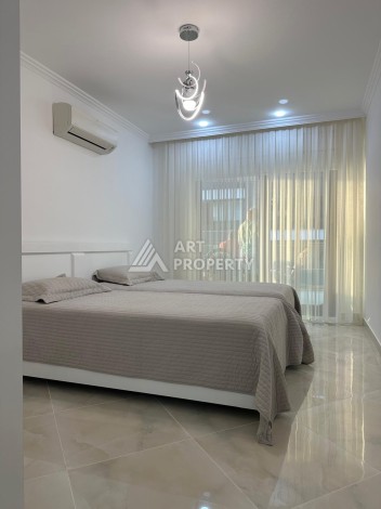 Роскошная квартира 3+1 с панорамным видом на море на первой линии в районе Оба - Ракурс 29