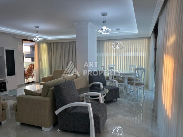 Роскошная квартира 3+1 с панорамным видом на море на первой линии в районе Оба - Ракурс 30